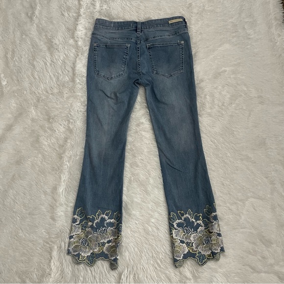 EUC Pilco & The Letterpress Anthropologie High Rise Bootcut Embroidered Jeans! - Picture 6 of 11